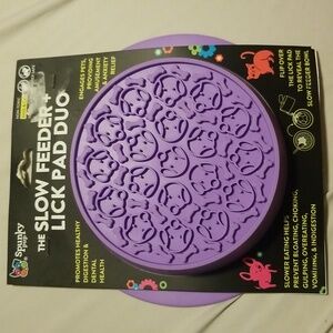 Slow Feeder + Lick Pad Duo